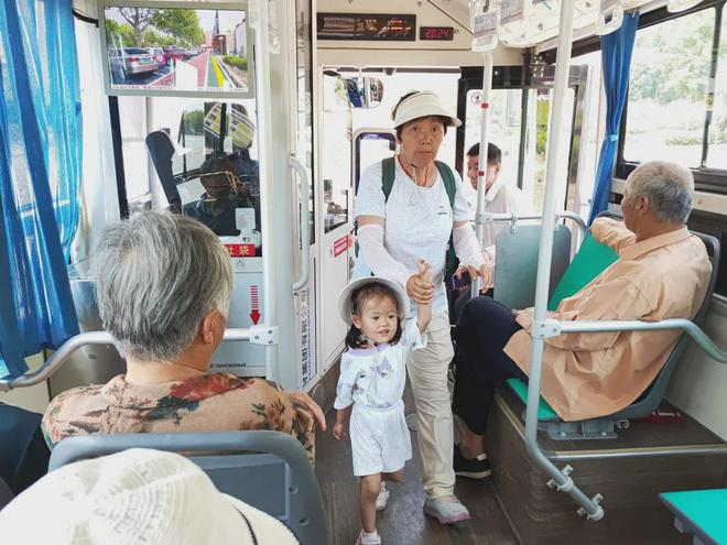 齐河：“掐点”乘车，告别等车焦虑(图1)